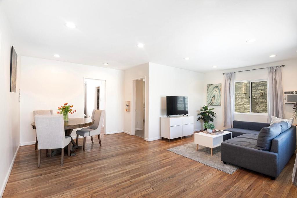 Comfortable One-Bedroom with Two Queen Beds - 5