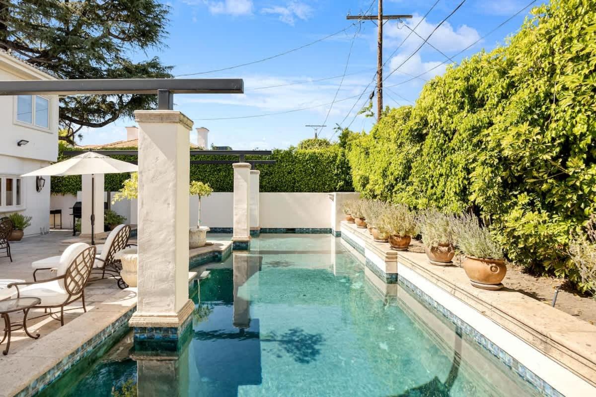 Modern Studio City Villa w Pool & Luxe Interiors - 2