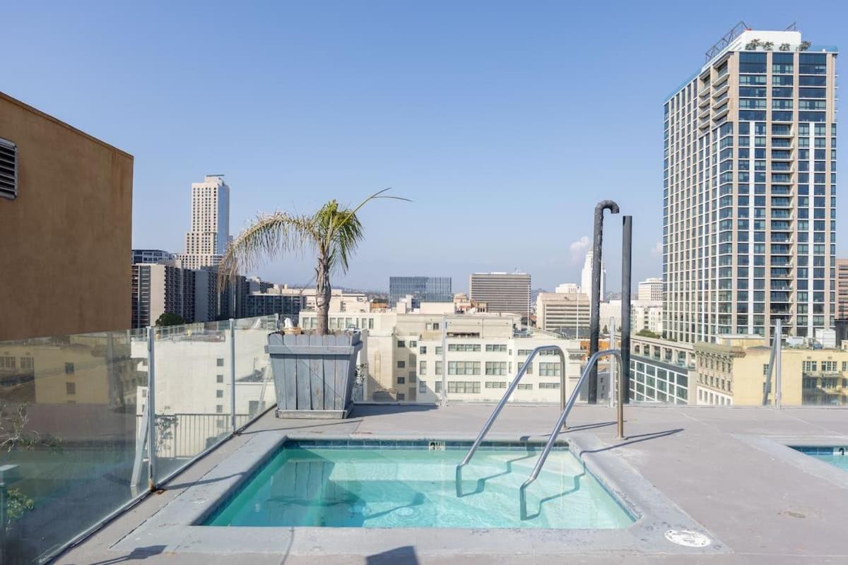 DTLA Boutique Loft w Rooftop Pool Hot Tub - 2
