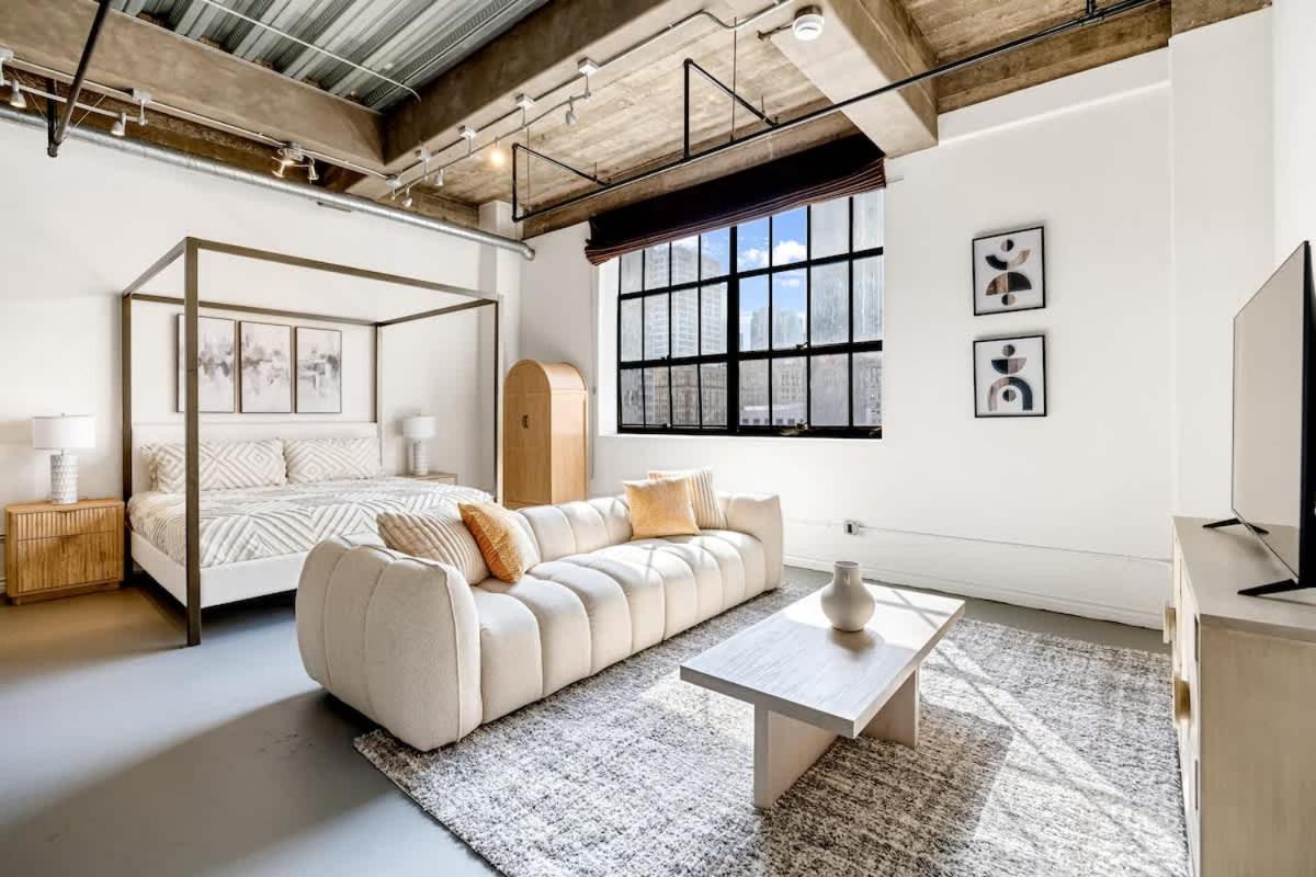 DTLA Boutique Loft w Rooftop Pool Hot Tub - 5