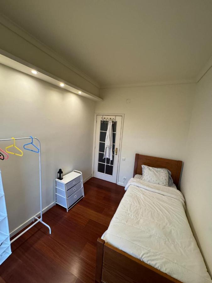 Great mansion at Hyde Park Corner - 3