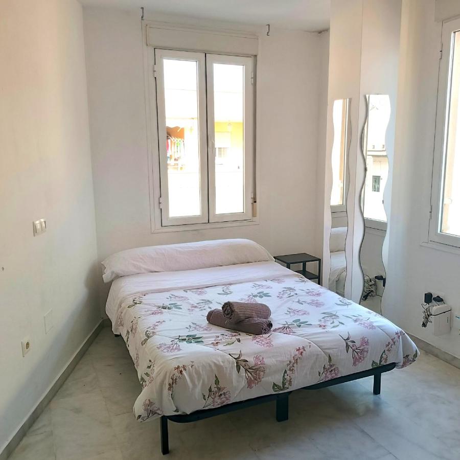 MERCADO DE HUELIN Apartamentos