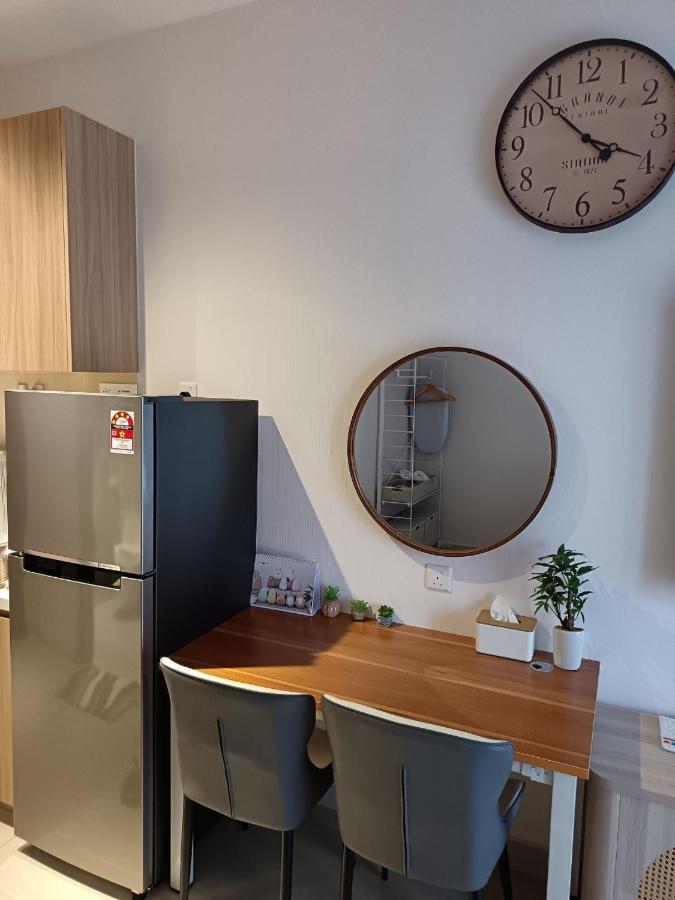 Trellis Residences 5 min drive to RTS and CIQ - 2