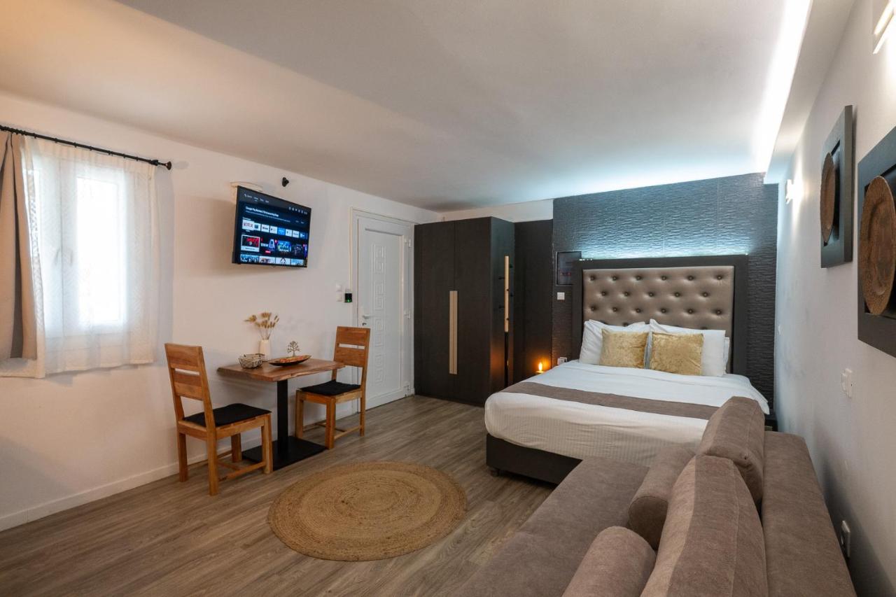 Double M Adults Only - 2