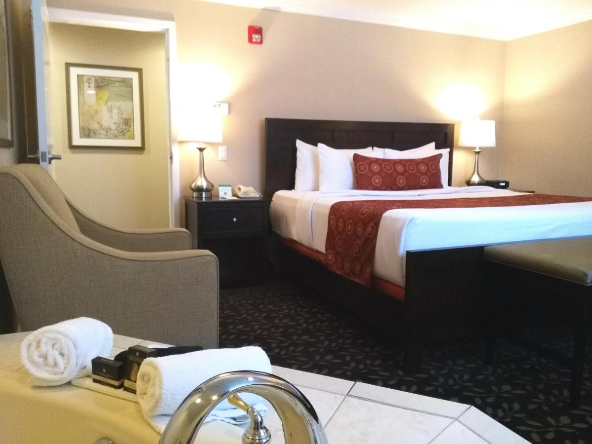 The Wilshire Grand Hotel — photo 6