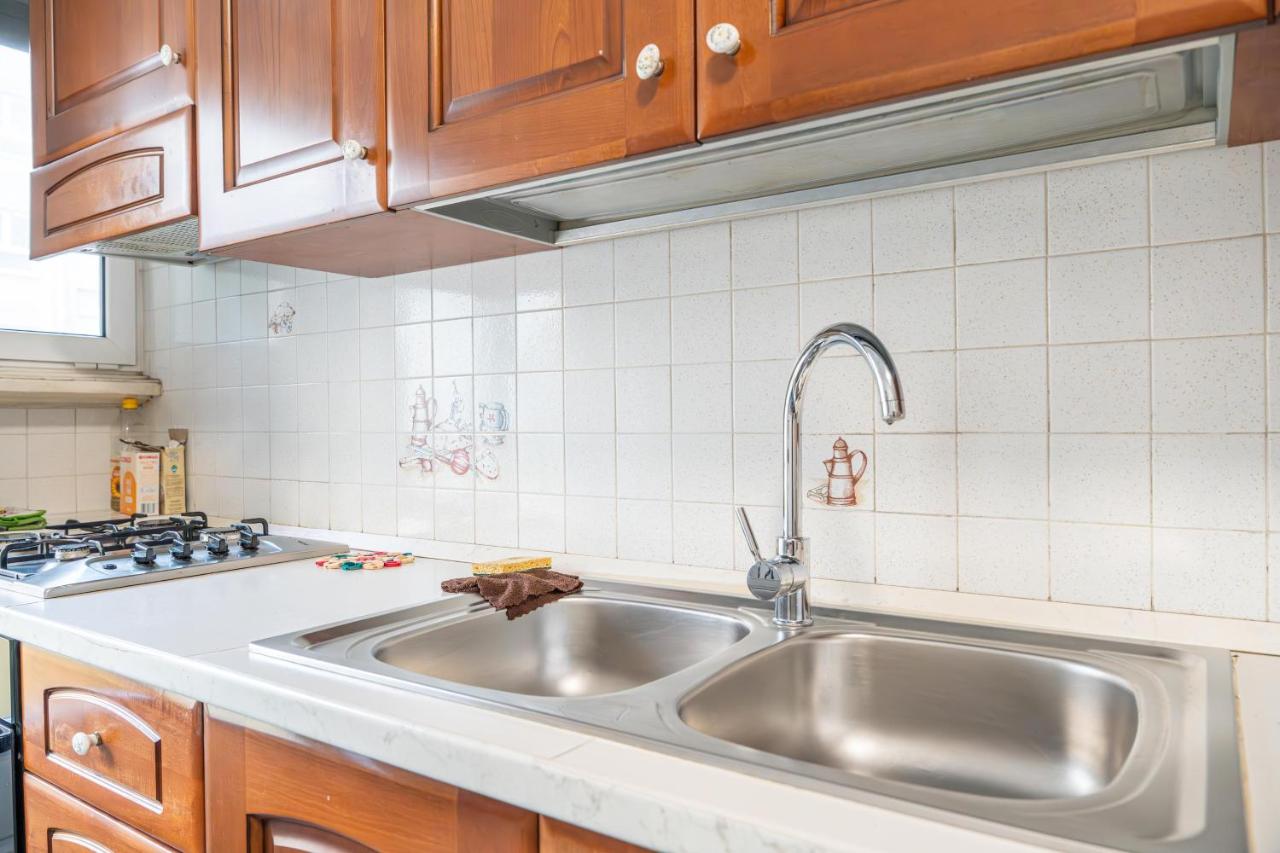 Lion Renting Marconi - 3