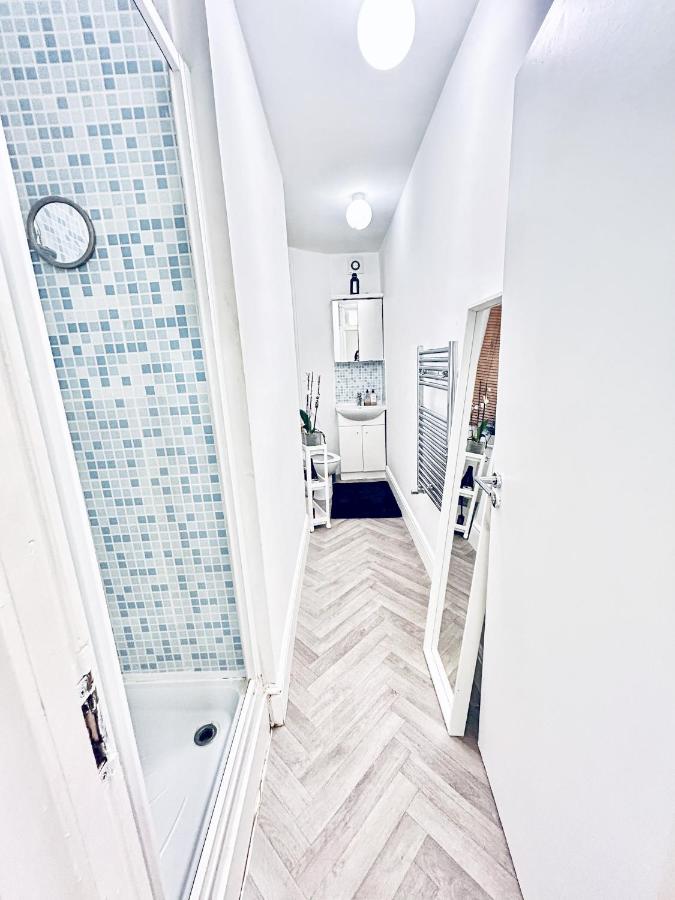 Kensington Cozy Studio Flat - 5