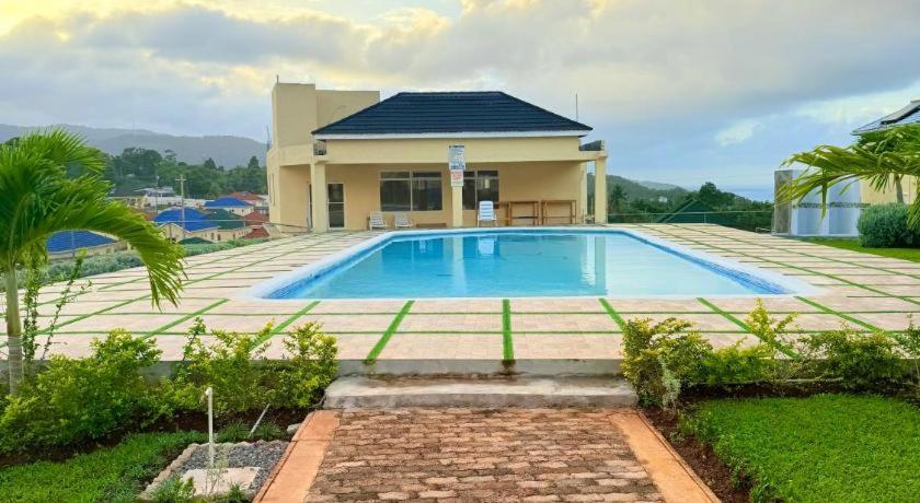 The Full Maison at Ocho Rios - 4