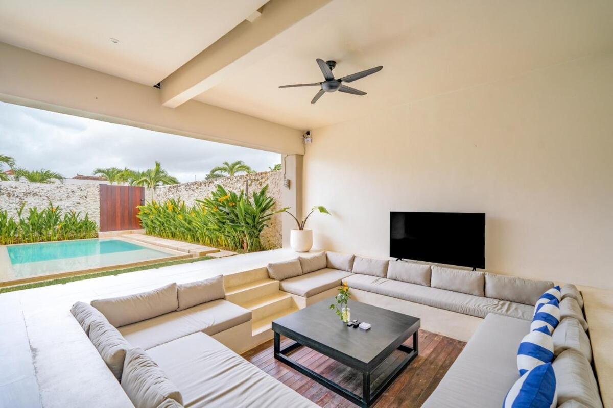 Lyra 2BR Modern & Serene Villa - Uluwatu - 2