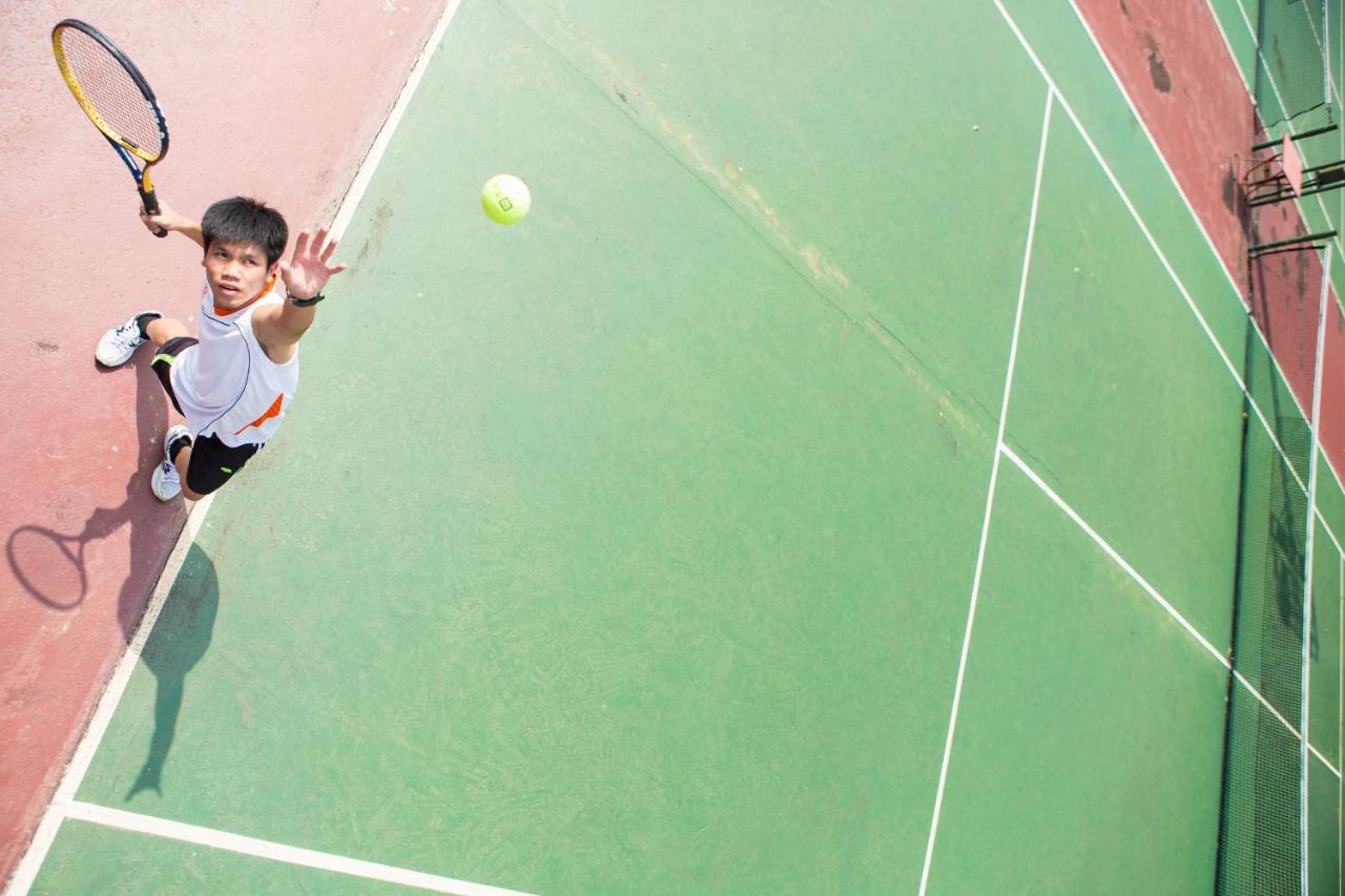 Tennis court: Tawaravadee Resort, BW Signature Collection