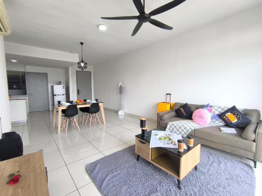 1 Tebrau 3BR Family Relaxing Stay In JBTown BySTAY - 4