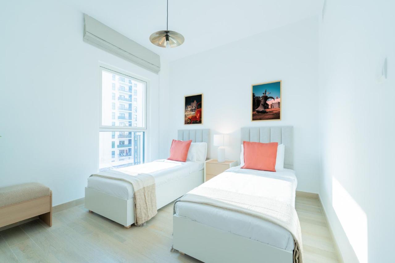 Three Bedroom Apartment by Otolo Homes with Free Yas Theme Park Tickets - 3