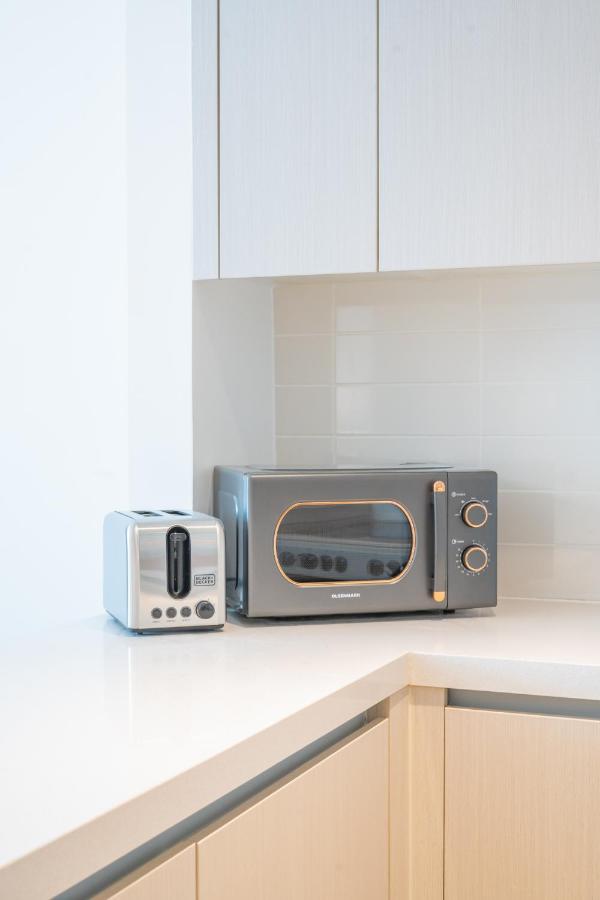 Three Bedroom Apartment by Otolo Homes with Free Yas Theme Park Tickets - 5