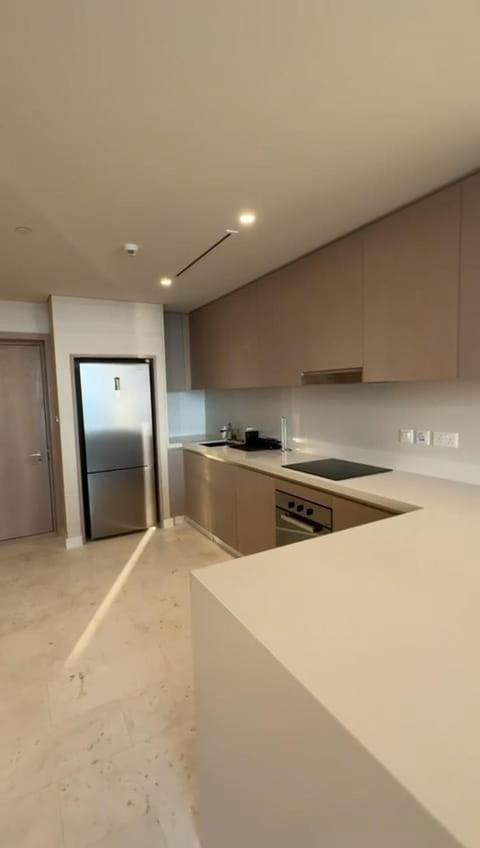 PALM TOWER by Design Studio 1 BR - 4