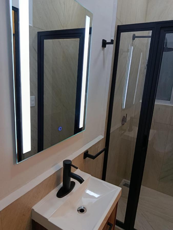 Singular Goldsmith - 5