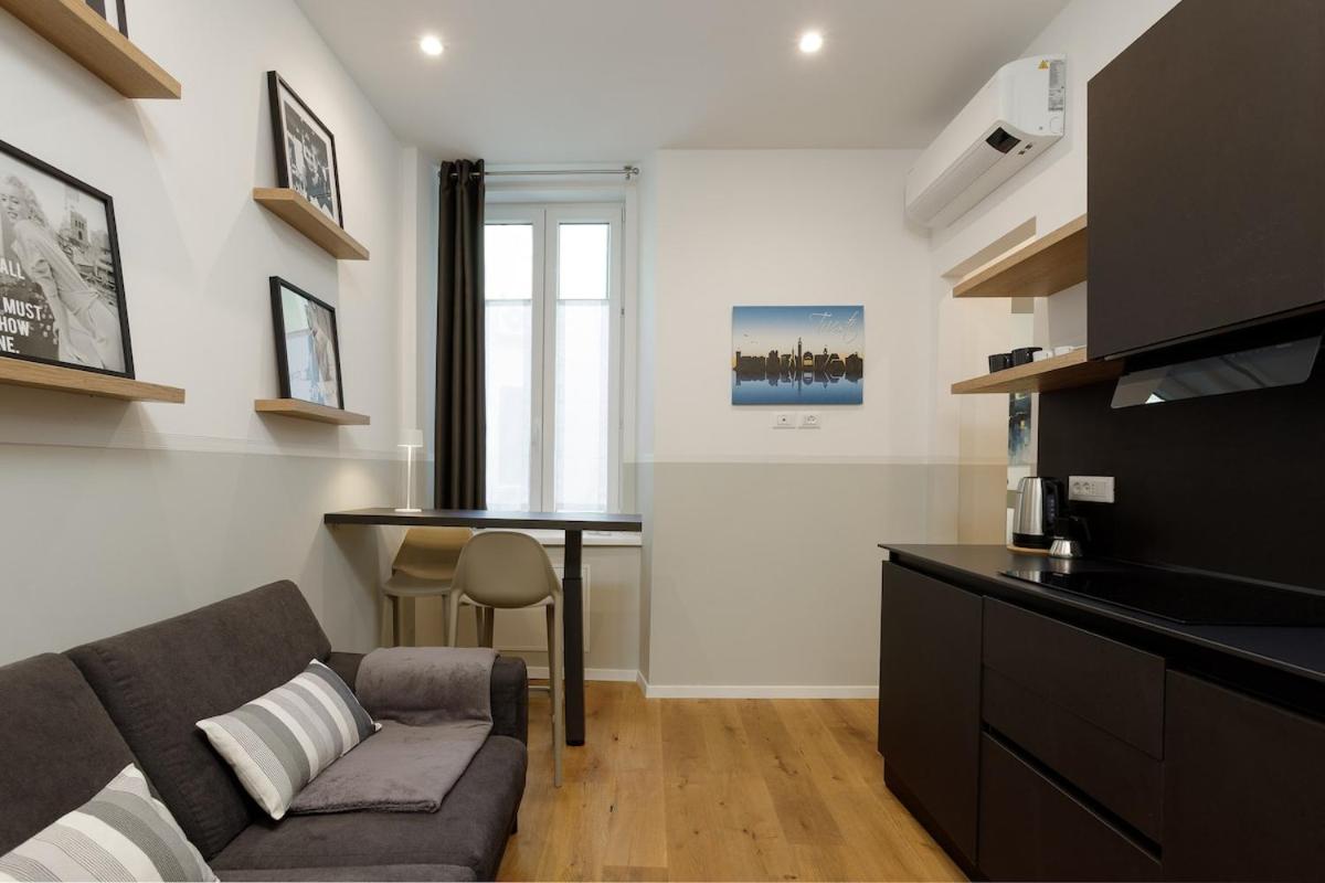 Apartments Trieste Centro I Flo - 3