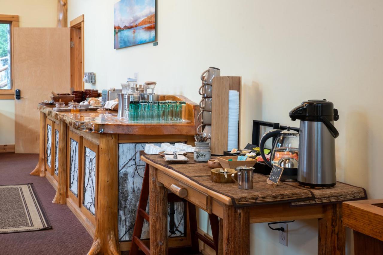 Spruce Lodge Bed and Breakfast — photo 9