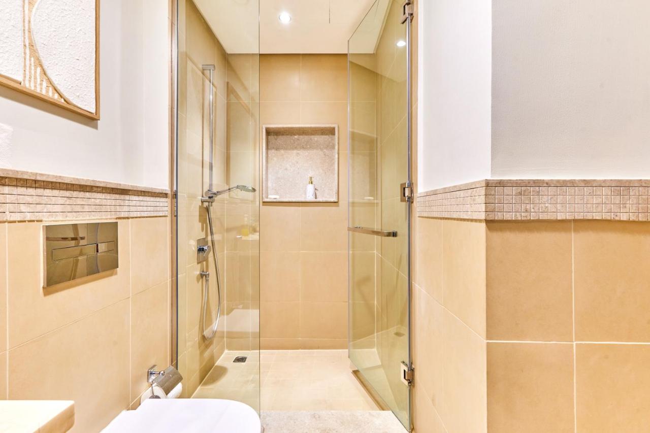 Burj Vista Luxury Apartments with Burj Khalifa View - 3