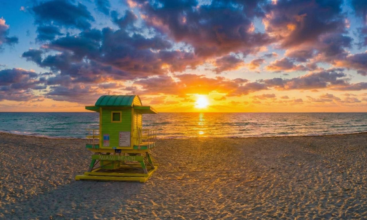 South Beach One Bedroom Condo with Parking Spot
