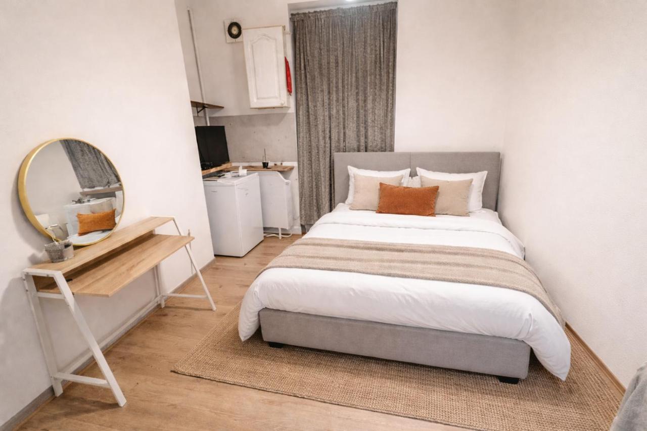 cozy bedroom in the heart of Kings Cross