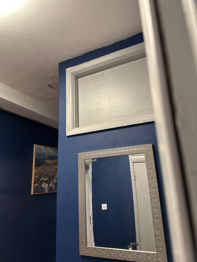 cozy bedroom in the heart of Kings Cross - 4