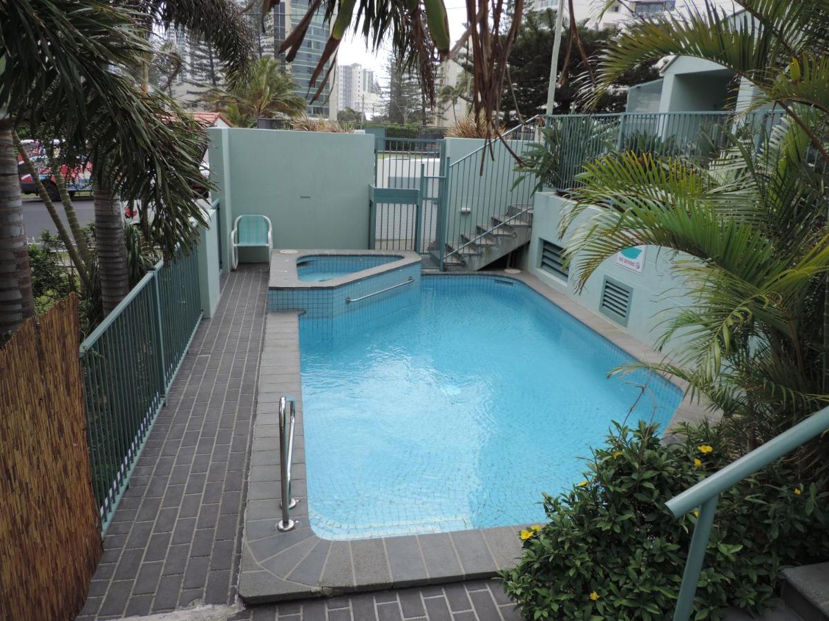 Emerald Sands Holiday Apartments photo