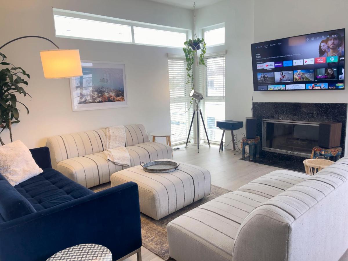 Luxe 2-BR with King suite, rooftop, steps from beach - 5