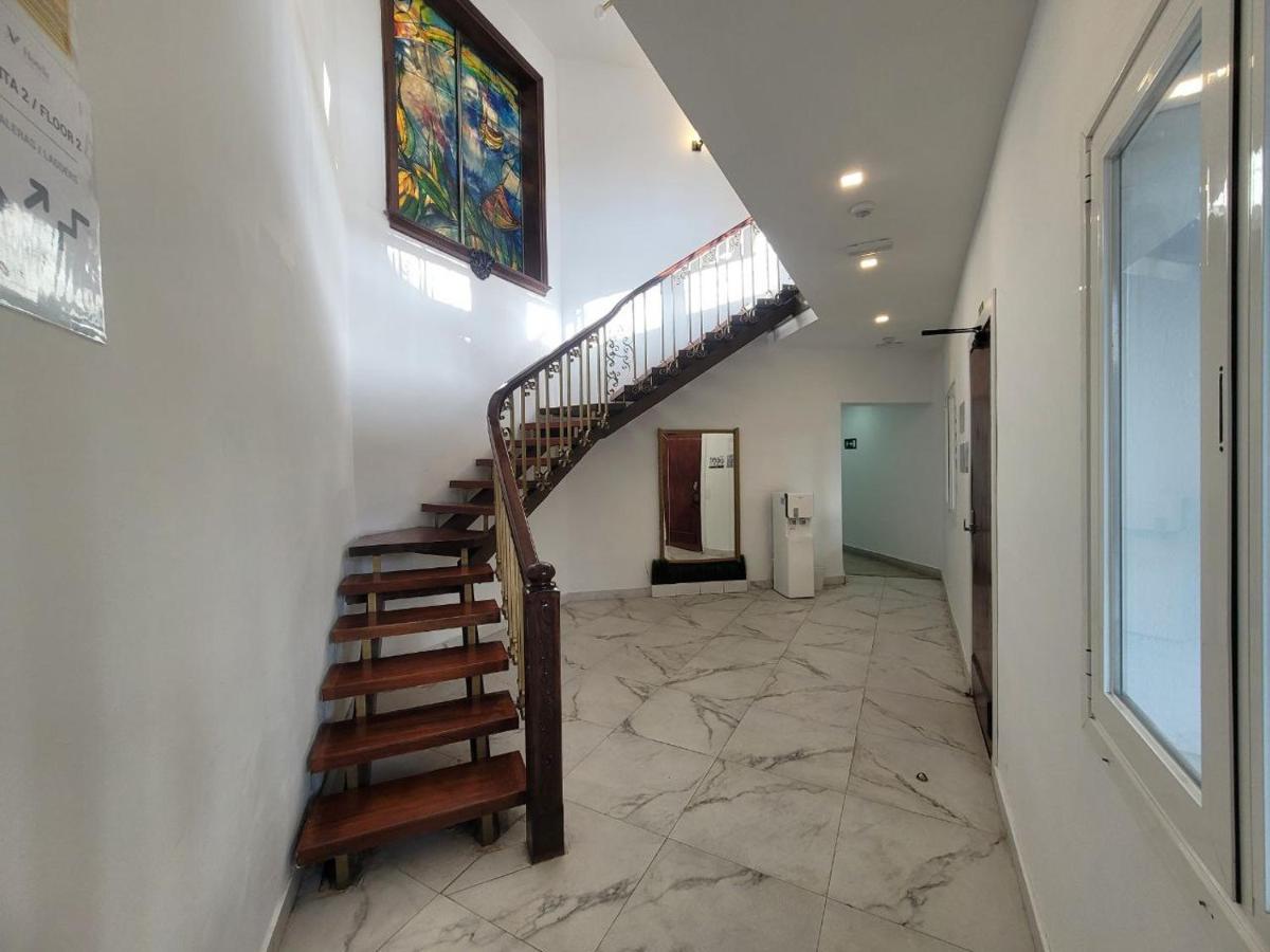 AYZ Silvela - Auto check-in property - 3