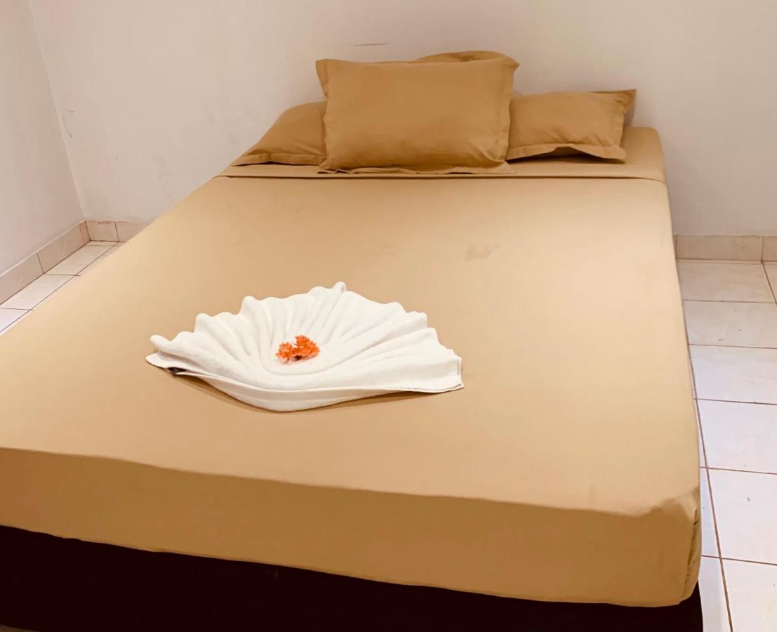 Nadi Airport B&B - 3