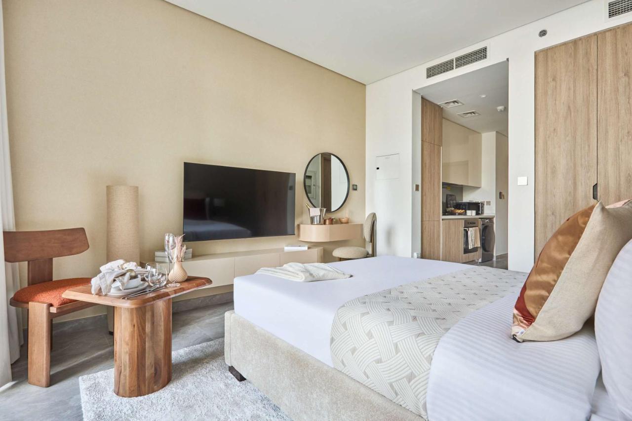 Frank Porter - Peninsula One - 4