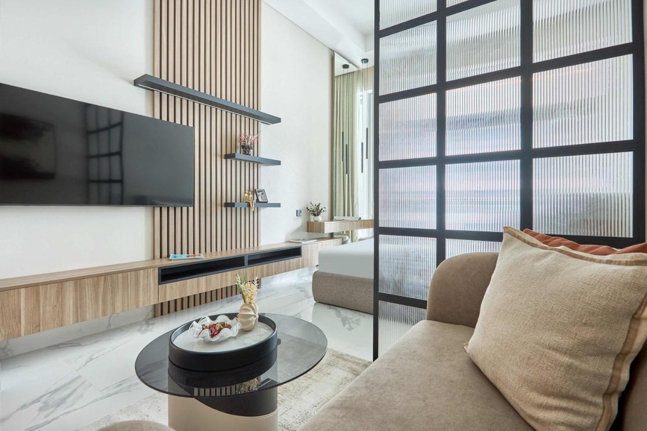 Frank Porter - J One Tower, Business Bay - 3