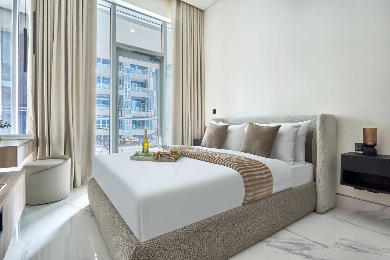 Frank Porter - J One Tower, Business Bay - 4