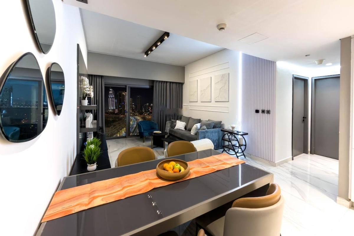 Panoramic View Dubai Mall 8 min walk Infinity pool - 5