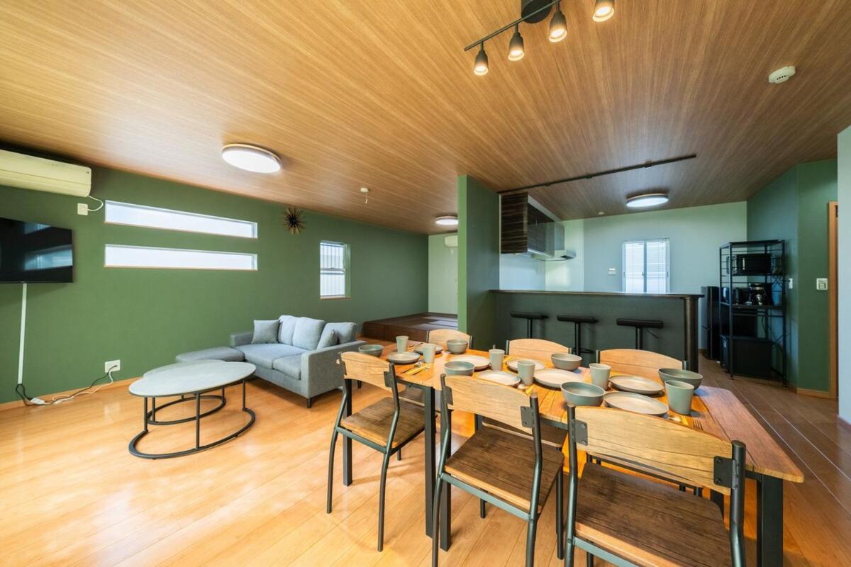 吉House道頓堀近く 200平米の大きな一軒家 6寝室 3つのバスルーム 無料駐車場