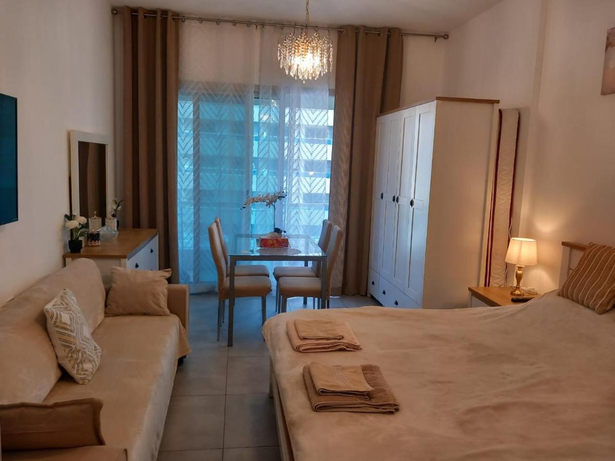 Dubai Marina Apartment - 2