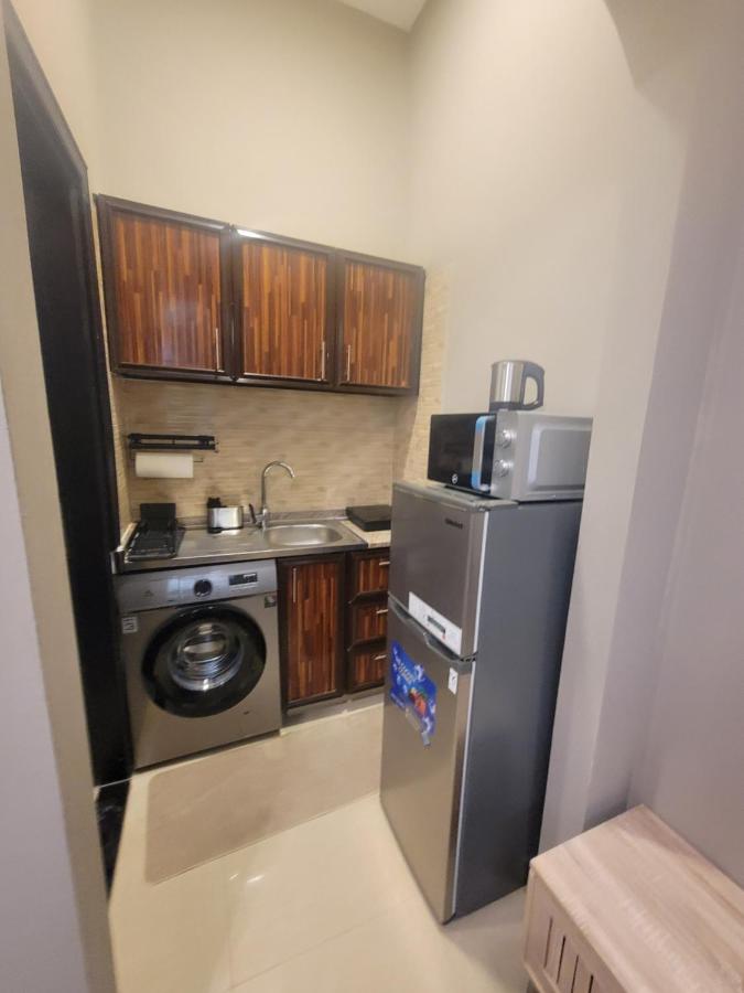 Cozy, Tiny, Retreat Studio in a prime location - 4