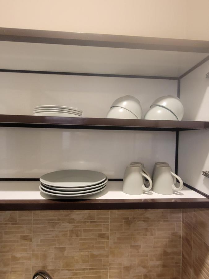 Cozy, Tiny, Retreat Studio in a prime location - 3