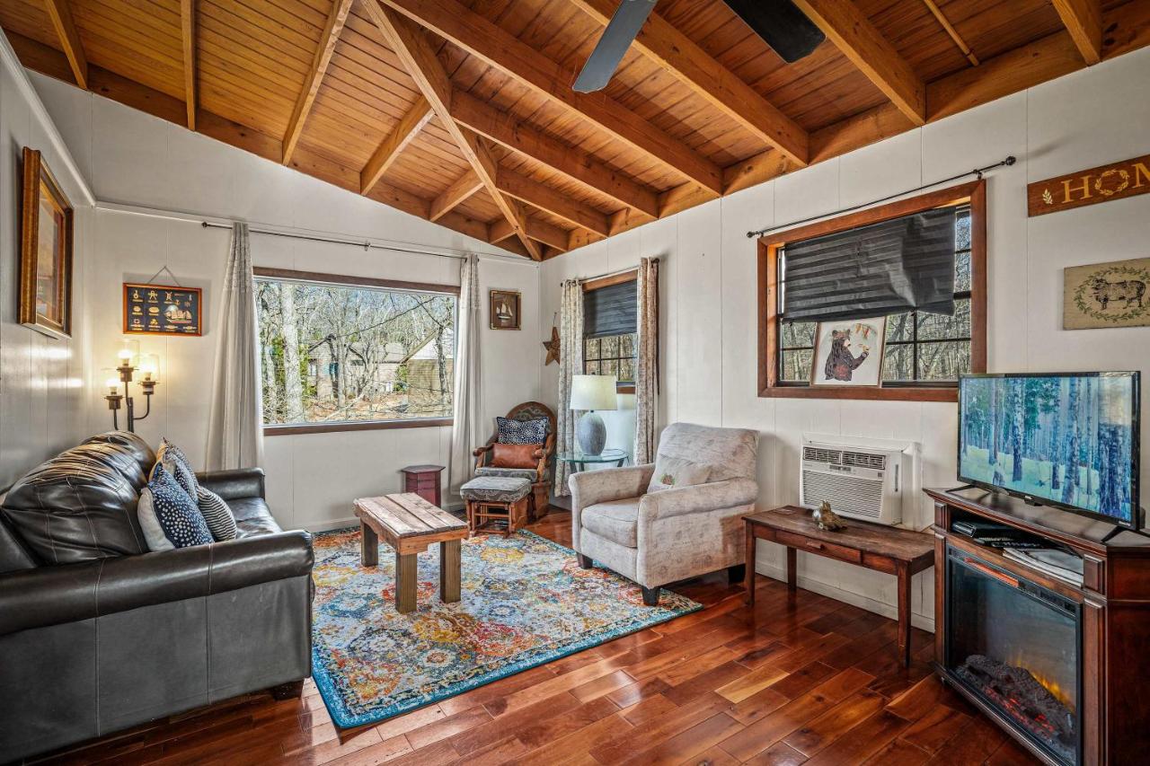 TreeHouse Cottages — photo 2