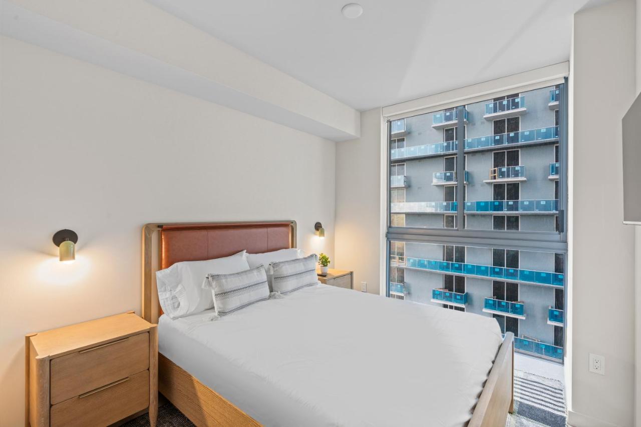 Elegant Condo at Crosby Miami Worldcenter W Rooftop Pool & Fitness Center - 2