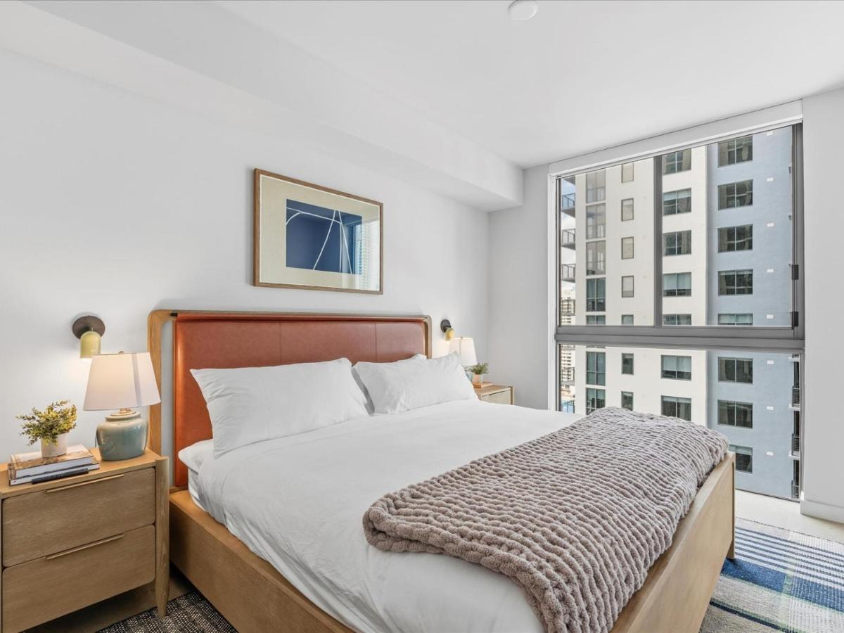 Prime Downtown Miami - Walk to Bayside - 2