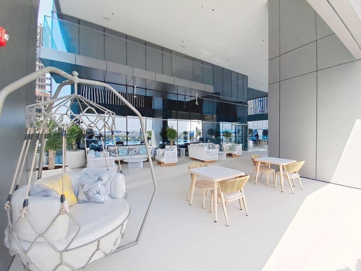 Vacationer Holiday Homes l Upgraded 1 Bed l Business Bay l Free Pool and Gym - 5