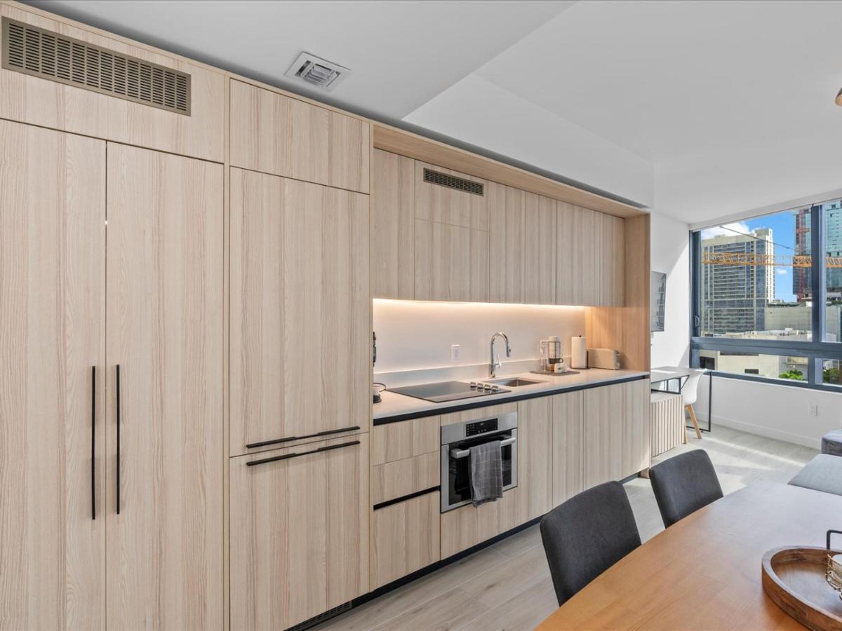 Downtown Miami w Pool Coworking & Rooftop - 3