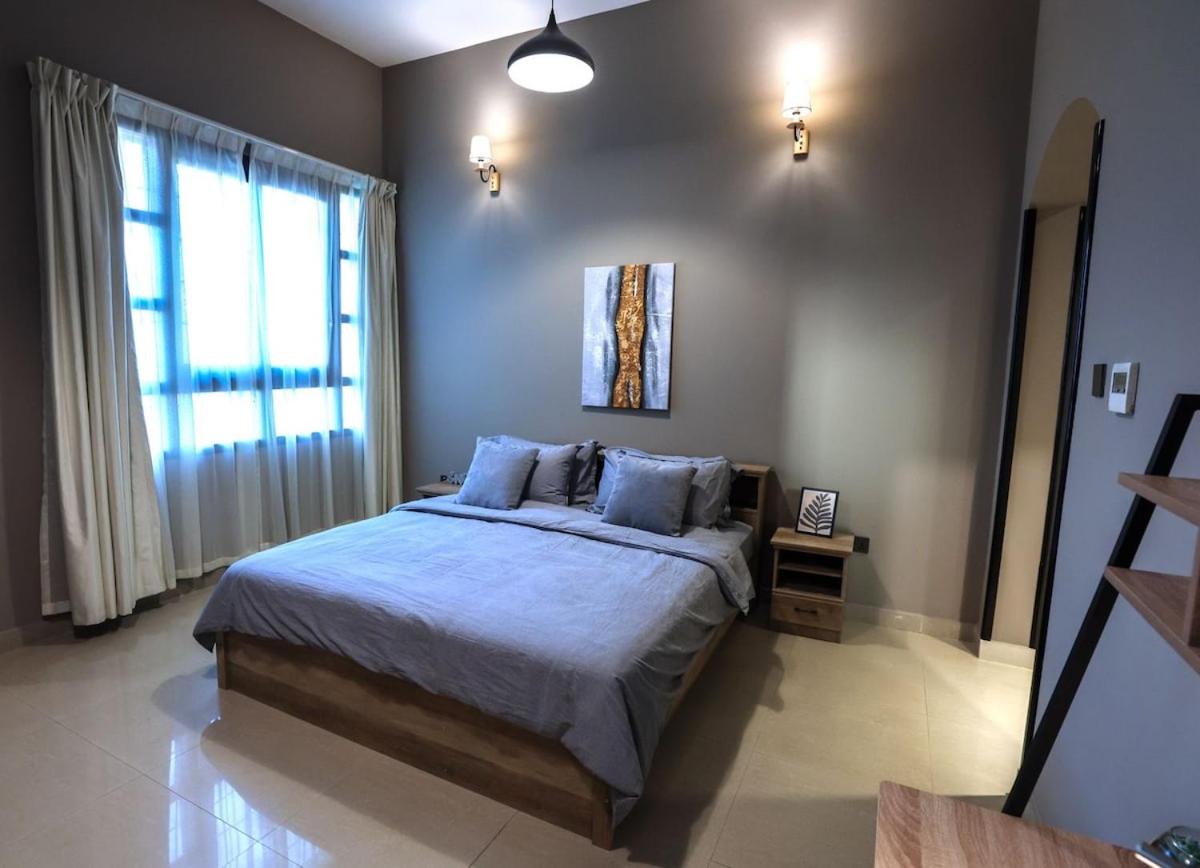 Chic, Cozy & Modern 1BR in Distinctive Location! - 2