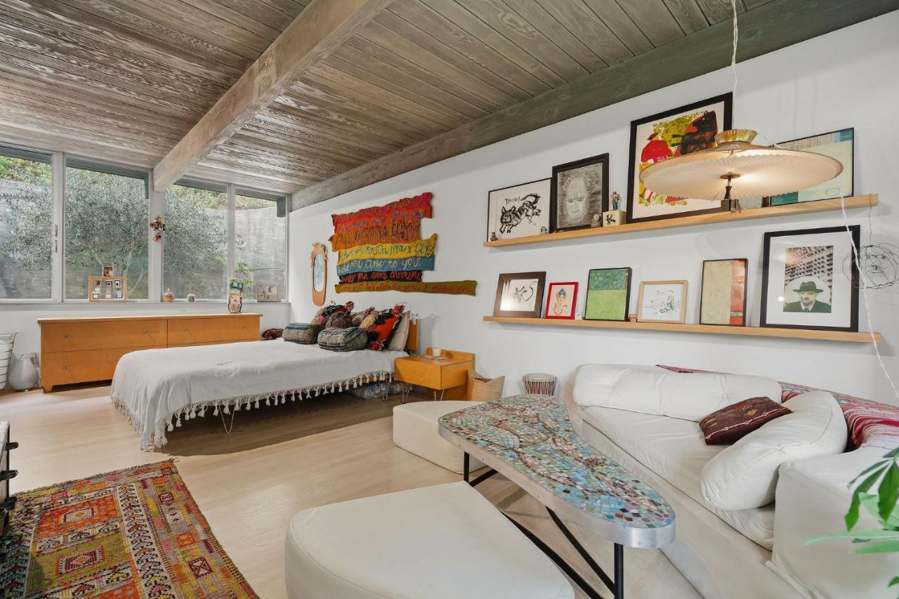 New Listing Modern Hollywood Hills Sanctuary by Colby & Conrad - 5