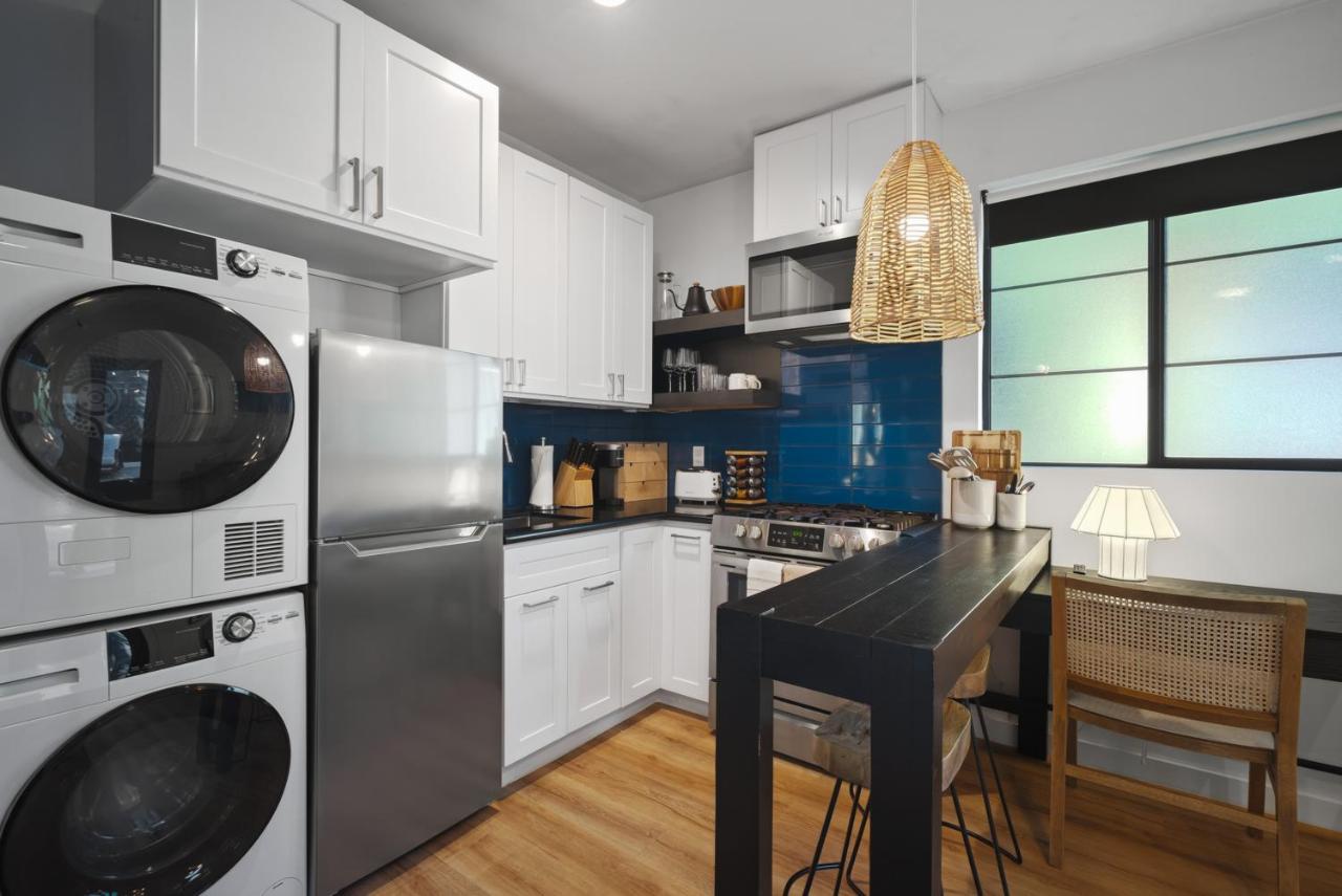 Modern Luxe Studio in Los Angeles - 4