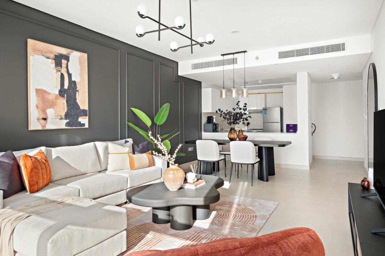 Silkhaus Vacation Homes Canal View 1BR apartment In Reem Island - 3