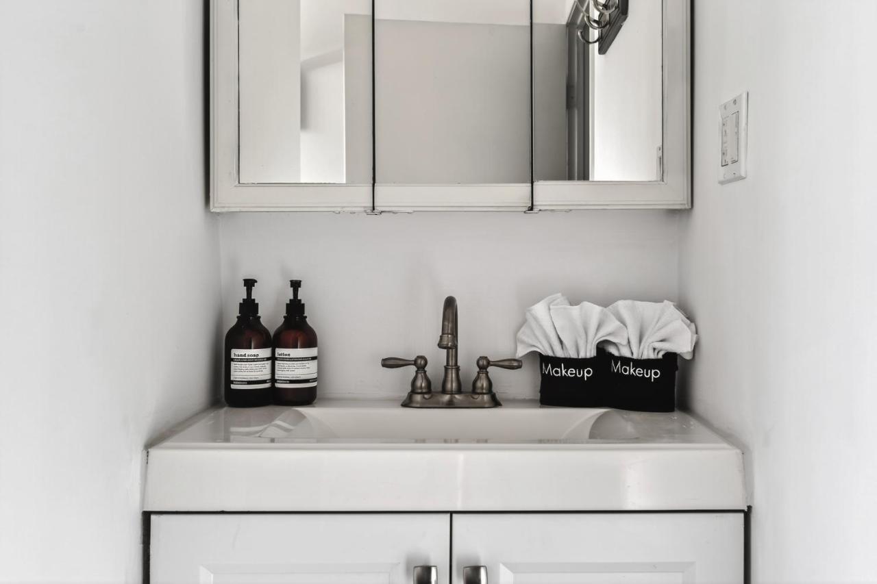 Elegant 3-bedroom home Retreat in Los Angeles - 3