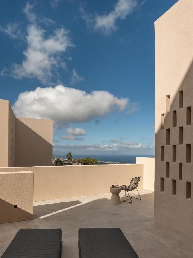 Enorme EOS Santorini - 5