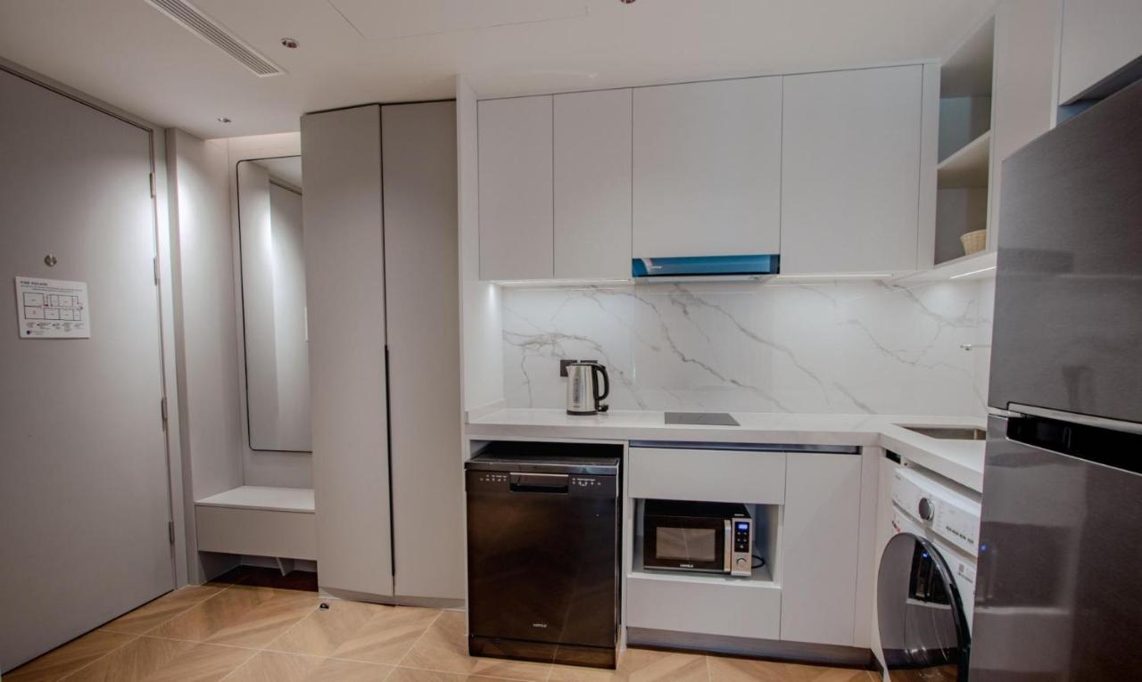 Beachfront 2BR 77 Seaview Pool Access - 4