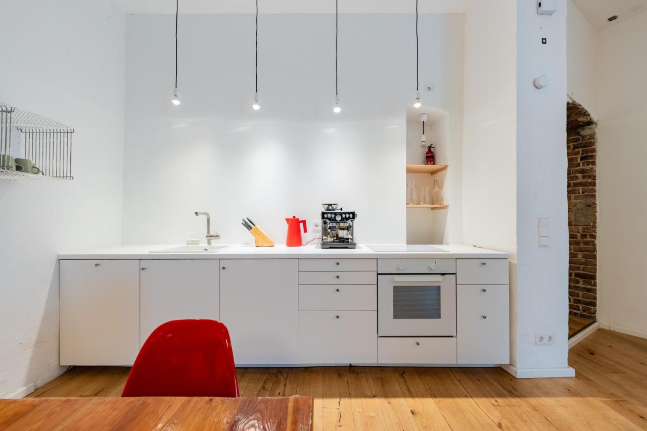 Spacious Apartment in Kreuzberg - 5